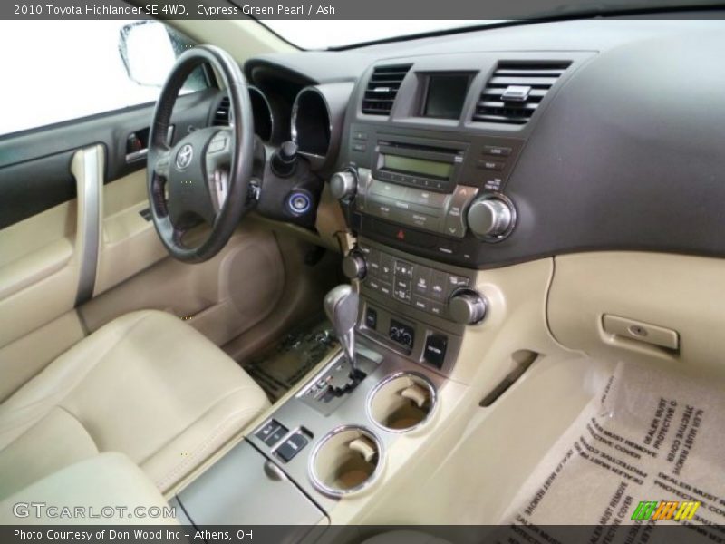 Cypress Green Pearl / Ash 2010 Toyota Highlander SE 4WD