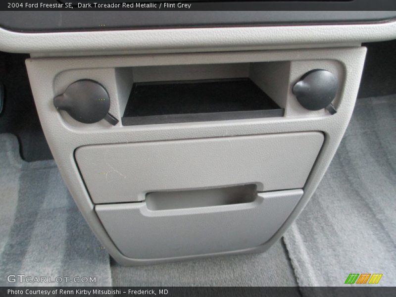 Dark Toreador Red Metallic / Flint Grey 2004 Ford Freestar SE