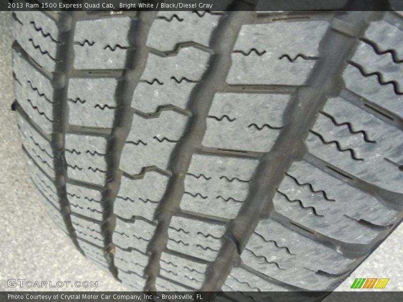 Bright White / Black/Diesel Gray 2013 Ram 1500 Express Quad Cab