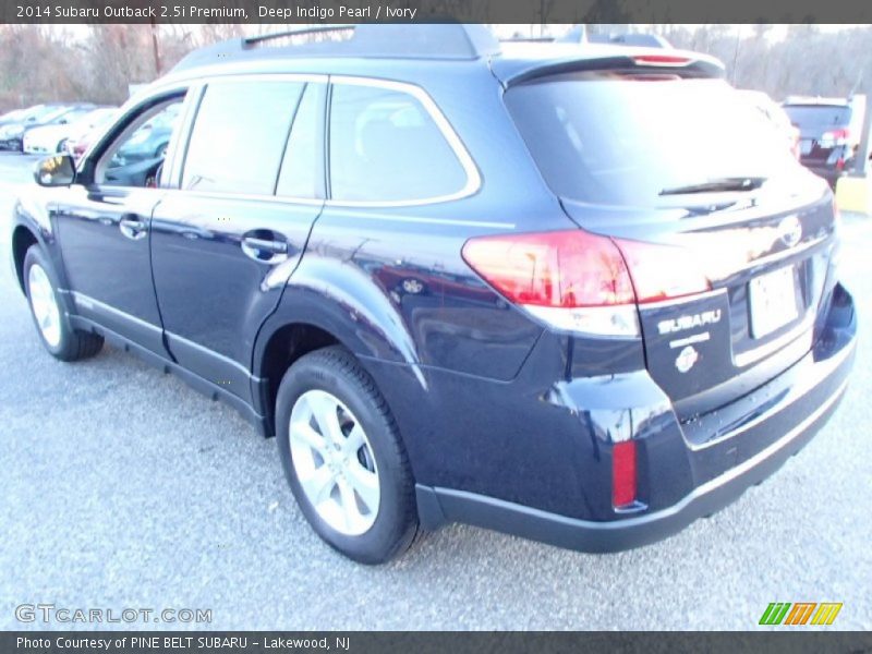 Deep Indigo Pearl / Ivory 2014 Subaru Outback 2.5i Premium