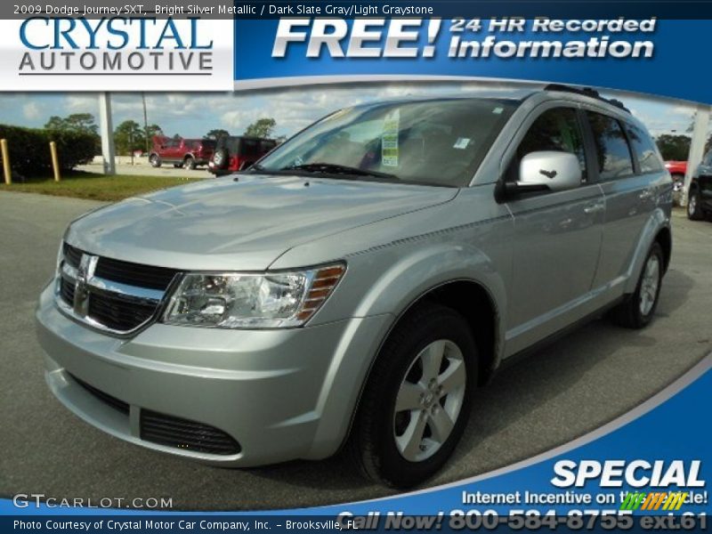 Bright Silver Metallic / Dark Slate Gray/Light Graystone 2009 Dodge Journey SXT