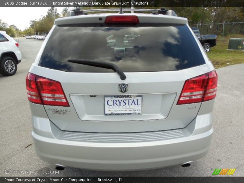 Bright Silver Metallic / Dark Slate Gray/Light Graystone 2009 Dodge Journey SXT