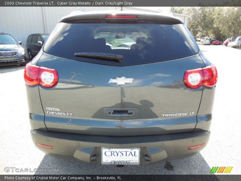Cyber Gray Metallic / Dark Gray/Light Gray 2009 Chevrolet Traverse LT