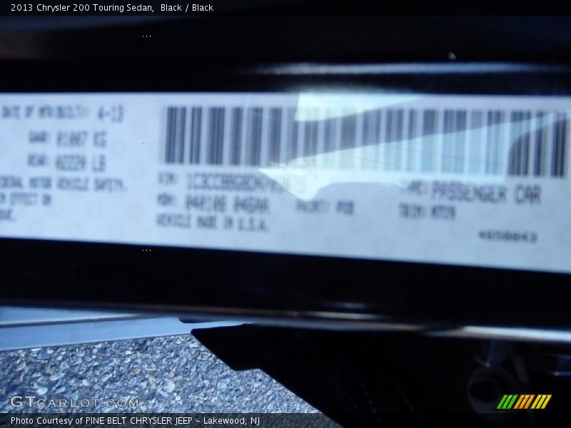 Black / Black 2013 Chrysler 200 Touring Sedan