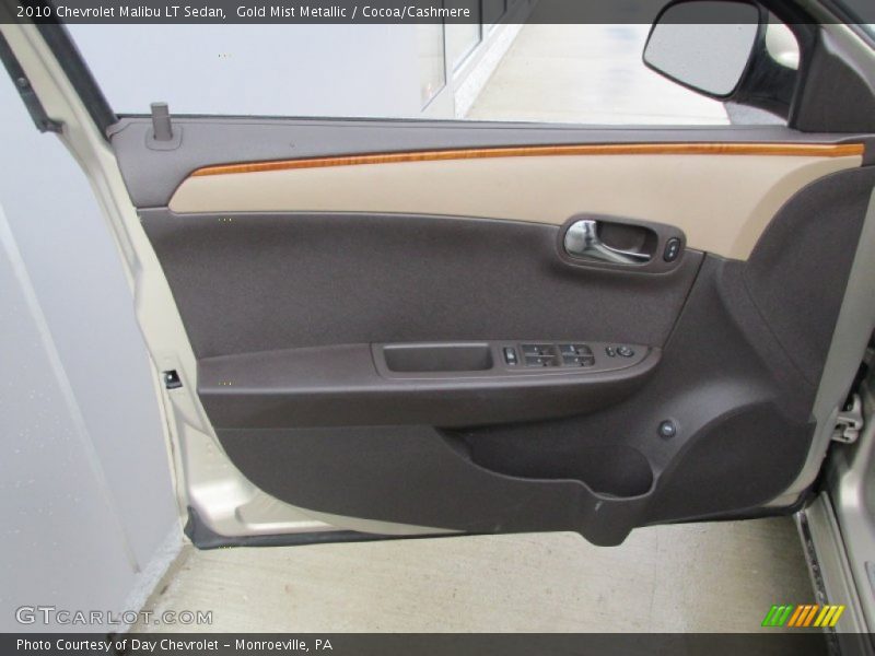 Gold Mist Metallic / Cocoa/Cashmere 2010 Chevrolet Malibu LT Sedan