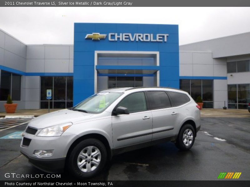 Silver Ice Metallic / Dark Gray/Light Gray 2011 Chevrolet Traverse LS