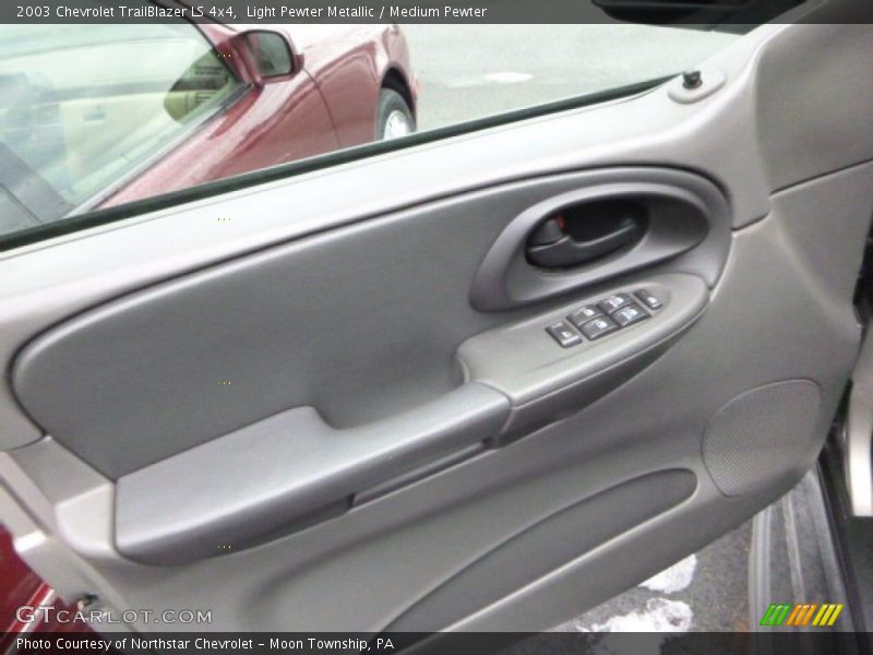 Light Pewter Metallic / Medium Pewter 2003 Chevrolet TrailBlazer LS 4x4