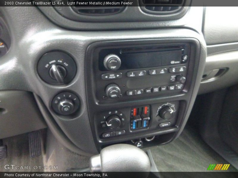 Light Pewter Metallic / Medium Pewter 2003 Chevrolet TrailBlazer LS 4x4