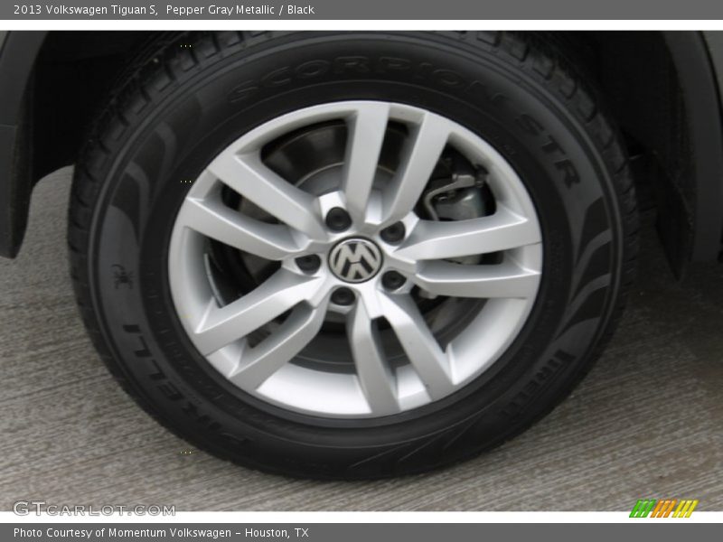 Pepper Gray Metallic / Black 2013 Volkswagen Tiguan S