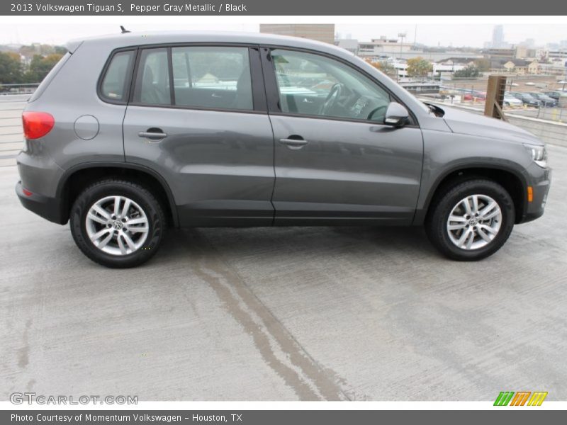 Pepper Gray Metallic / Black 2013 Volkswagen Tiguan S