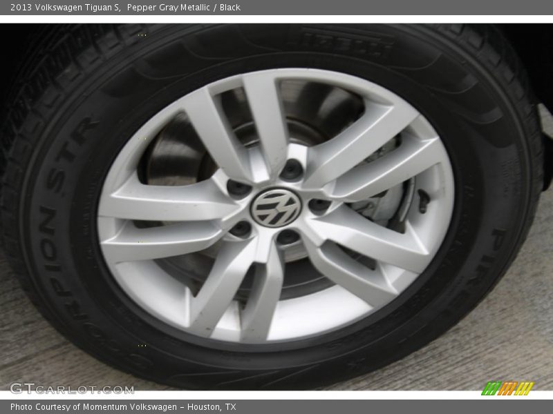 Pepper Gray Metallic / Black 2013 Volkswagen Tiguan S