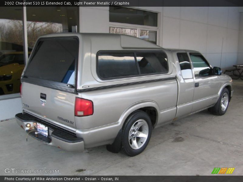 Light Pewter Metallic / Graphite 2002 Chevrolet S10 LS Extended Cab