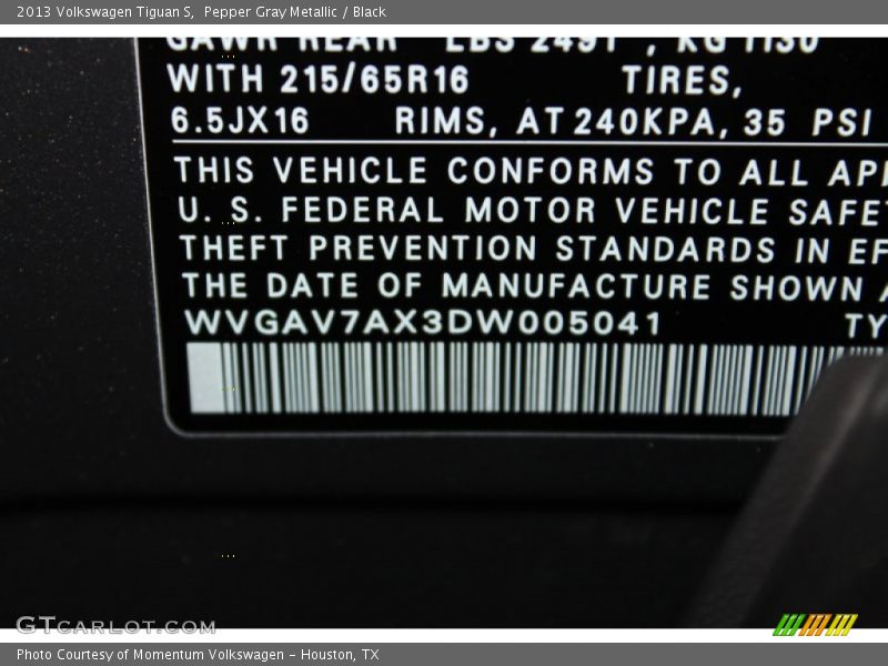 Pepper Gray Metallic / Black 2013 Volkswagen Tiguan S