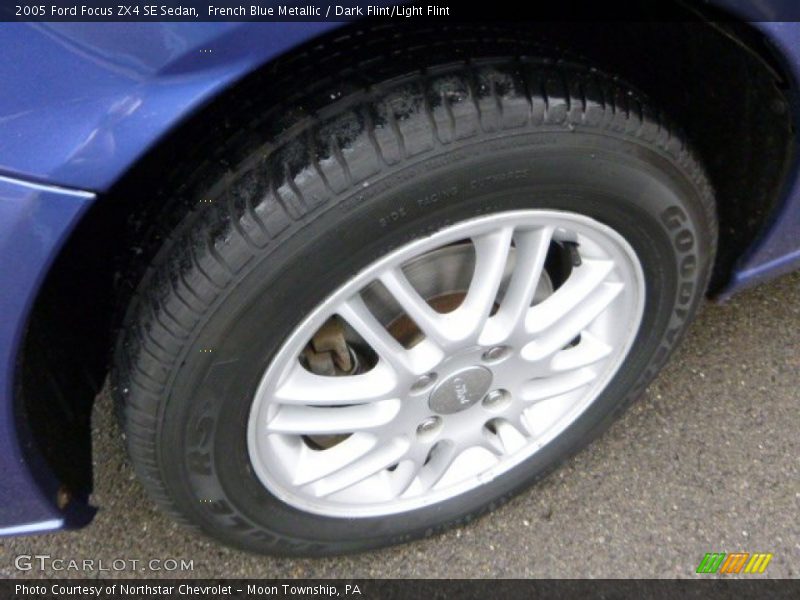 French Blue Metallic / Dark Flint/Light Flint 2005 Ford Focus ZX4 SE Sedan