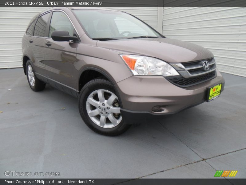 Urban Titanium Metallic / Ivory 2011 Honda CR-V SE