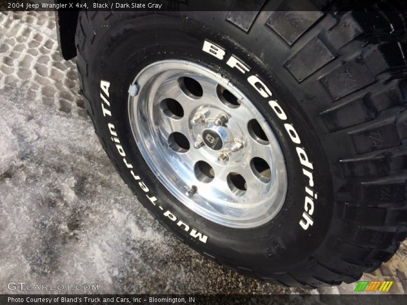 Black / Dark Slate Gray 2004 Jeep Wrangler X 4x4