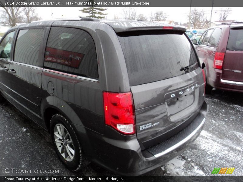 Maximum Steel Metallic / Black/Light Graystone 2014 Dodge Grand Caravan SXT