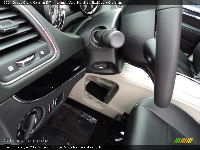 Maximum Steel Metallic / Black/Light Graystone 2014 Dodge Grand Caravan SXT