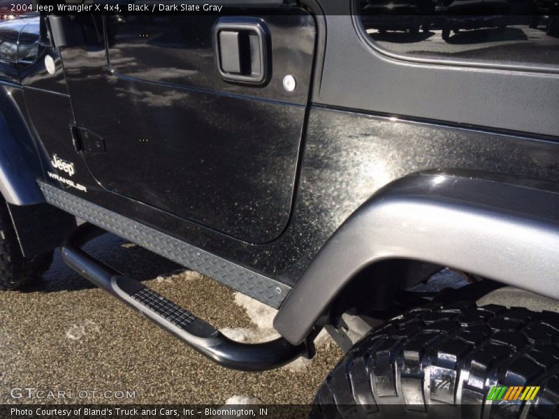 Black / Dark Slate Gray 2004 Jeep Wrangler X 4x4