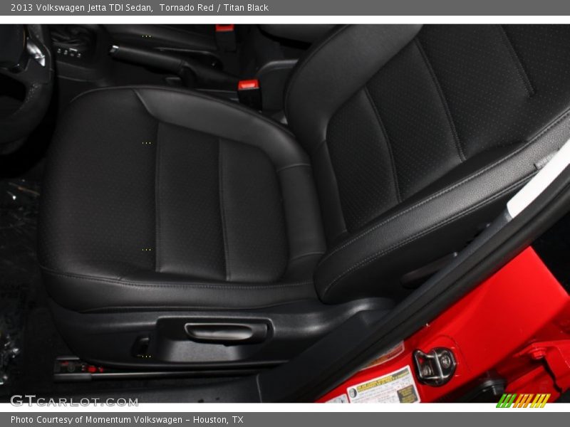 Tornado Red / Titan Black 2013 Volkswagen Jetta TDI Sedan