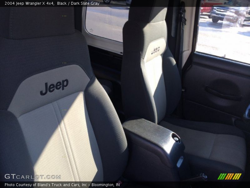 Black / Dark Slate Gray 2004 Jeep Wrangler X 4x4