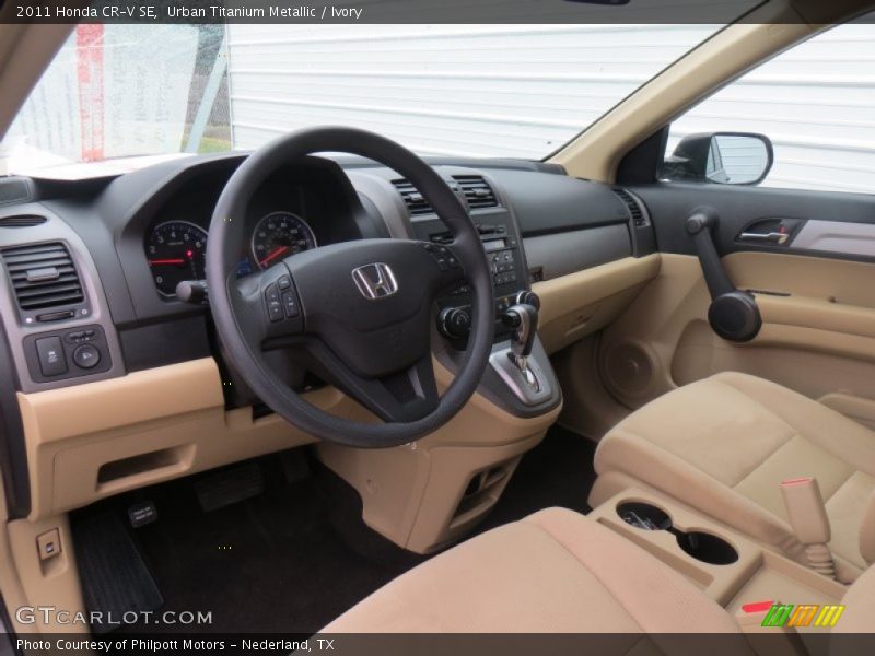 Urban Titanium Metallic / Ivory 2011 Honda CR-V SE