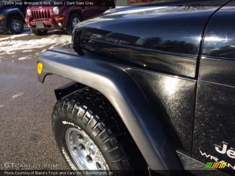 Black / Dark Slate Gray 2004 Jeep Wrangler X 4x4