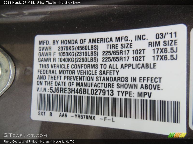 Urban Titanium Metallic / Ivory 2011 Honda CR-V SE
