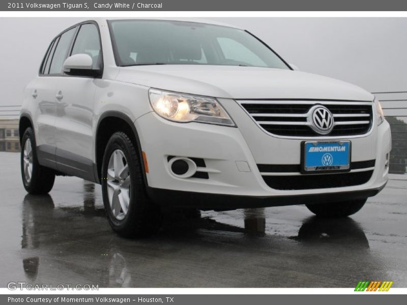 Candy White / Charcoal 2011 Volkswagen Tiguan S