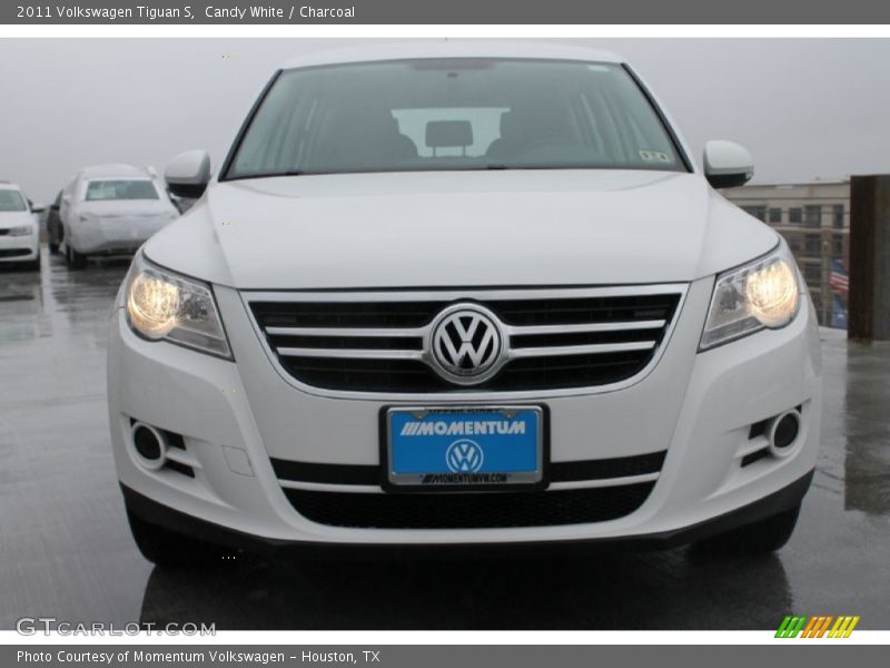 Candy White / Charcoal 2011 Volkswagen Tiguan S
