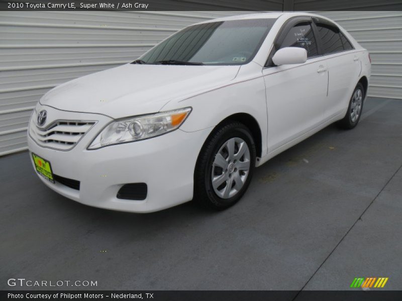 Super White / Ash Gray 2010 Toyota Camry LE