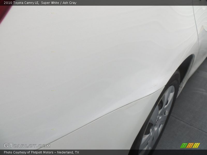 Super White / Ash Gray 2010 Toyota Camry LE