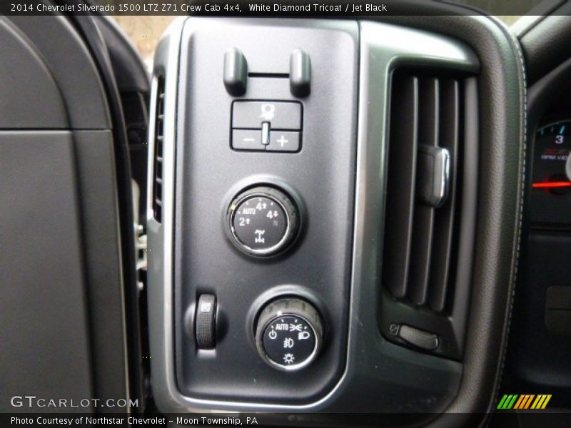 Controls of 2014 Silverado 1500 LTZ Z71 Crew Cab 4x4