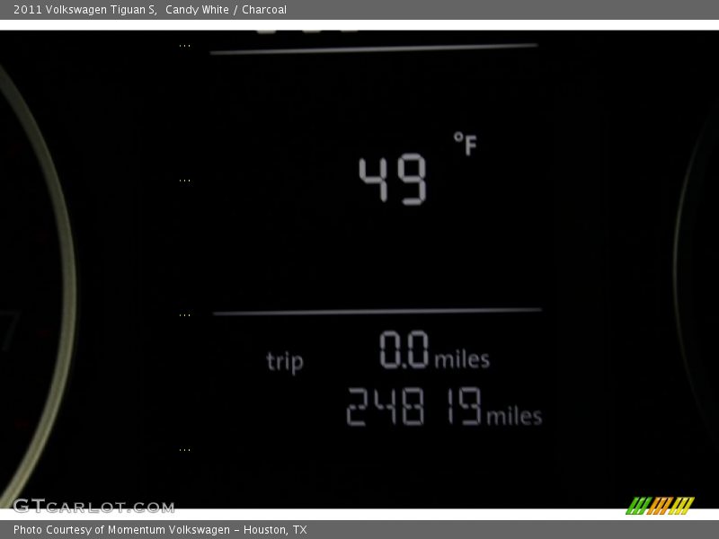 Candy White / Charcoal 2011 Volkswagen Tiguan S