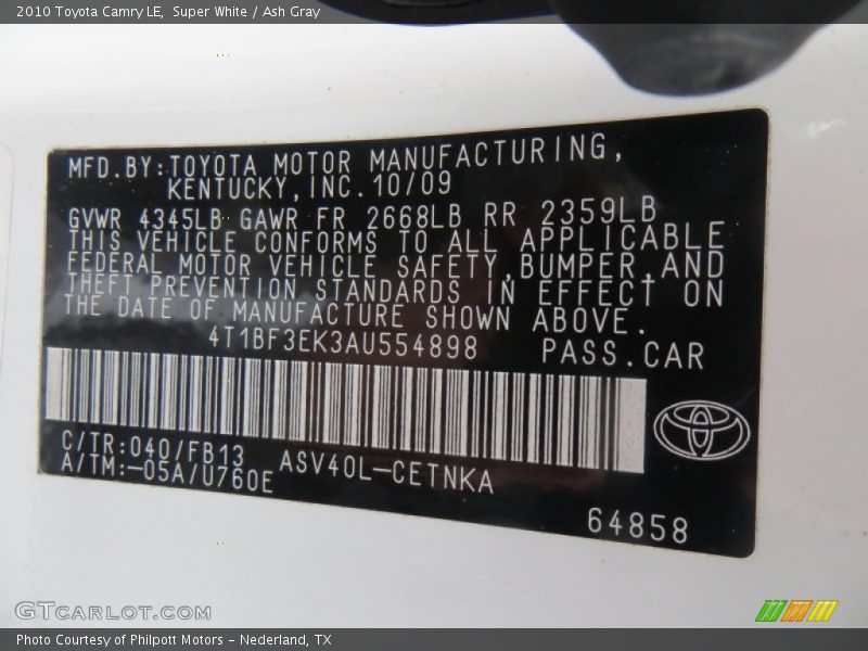 Super White / Ash Gray 2010 Toyota Camry LE