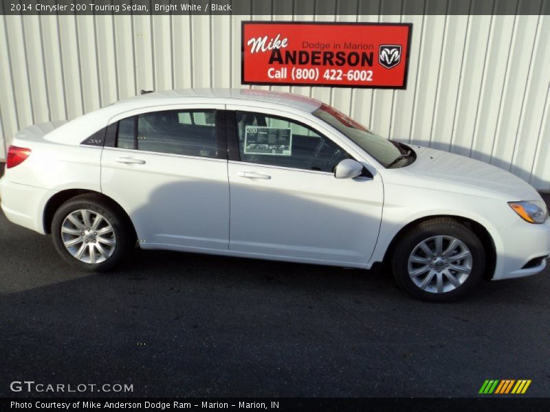 Bright White / Black 2014 Chrysler 200 Touring Sedan