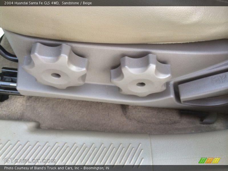 Sandstone / Beige 2004 Hyundai Santa Fe GLS 4WD