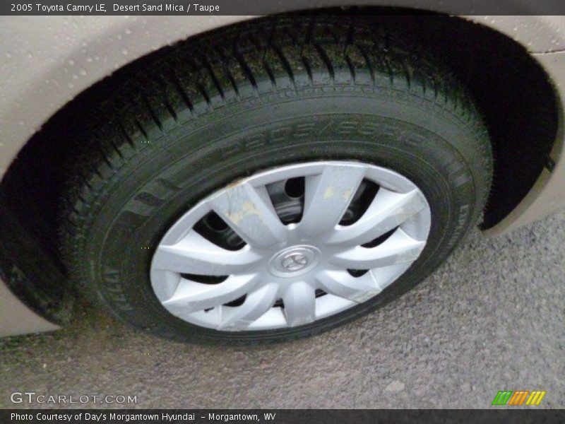 Desert Sand Mica / Taupe 2005 Toyota Camry LE