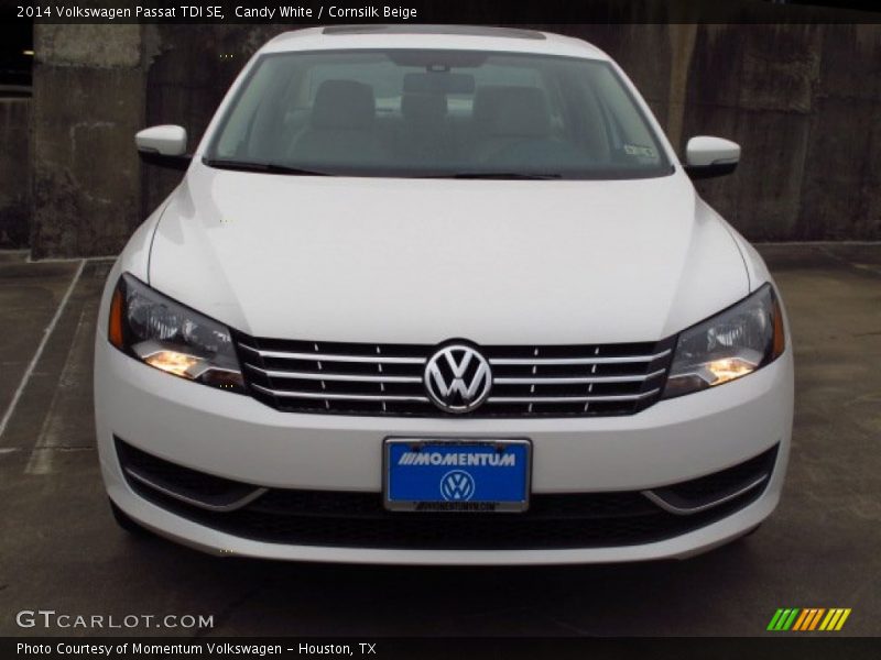 Candy White / Cornsilk Beige 2014 Volkswagen Passat TDI SE