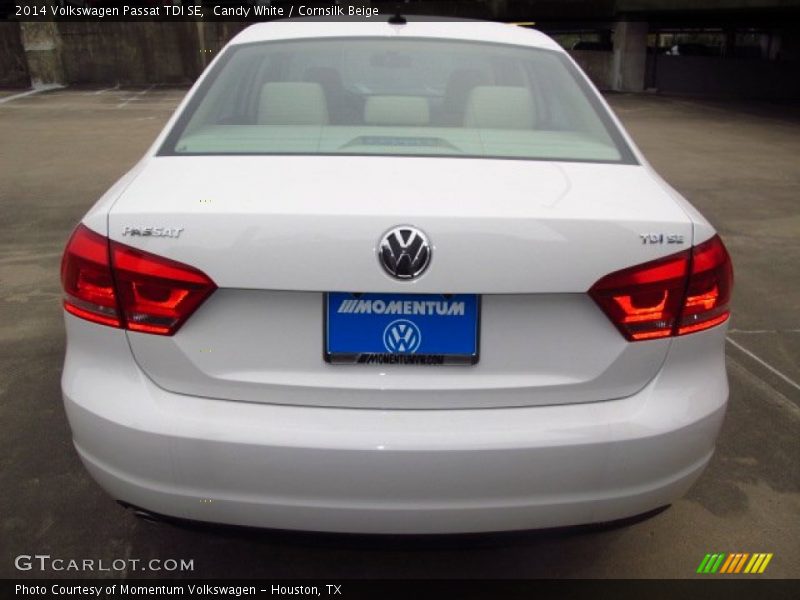 Candy White / Cornsilk Beige 2014 Volkswagen Passat TDI SE
