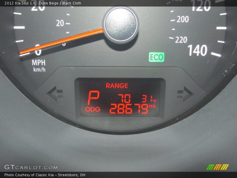 Dune Beige / Black Cloth 2012 Kia Soul 1.6