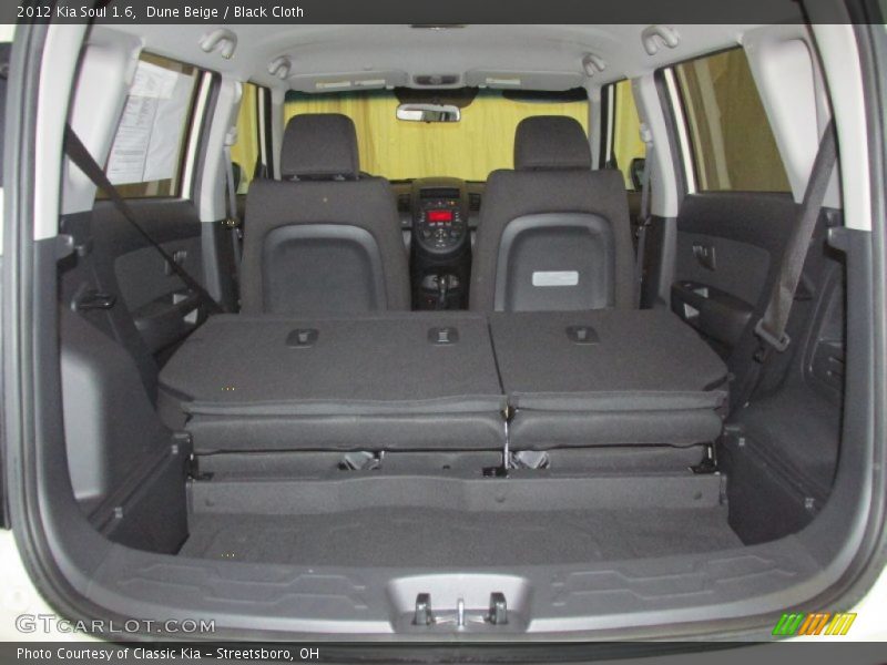 Dune Beige / Black Cloth 2012 Kia Soul 1.6