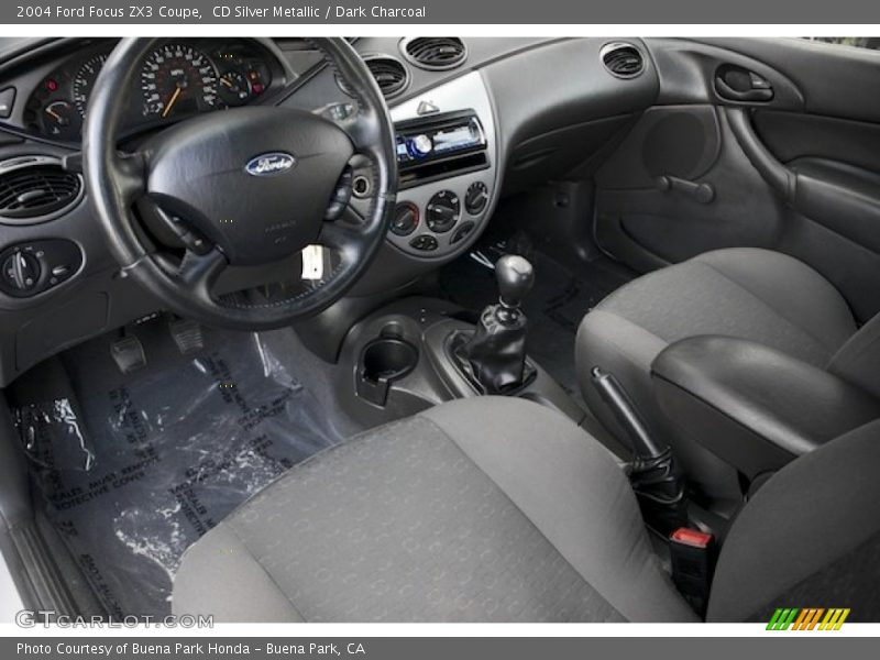 CD Silver Metallic / Dark Charcoal 2004 Ford Focus ZX3 Coupe