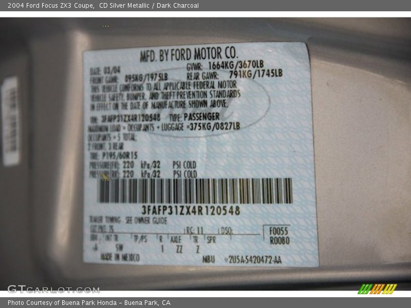CD Silver Metallic / Dark Charcoal 2004 Ford Focus ZX3 Coupe