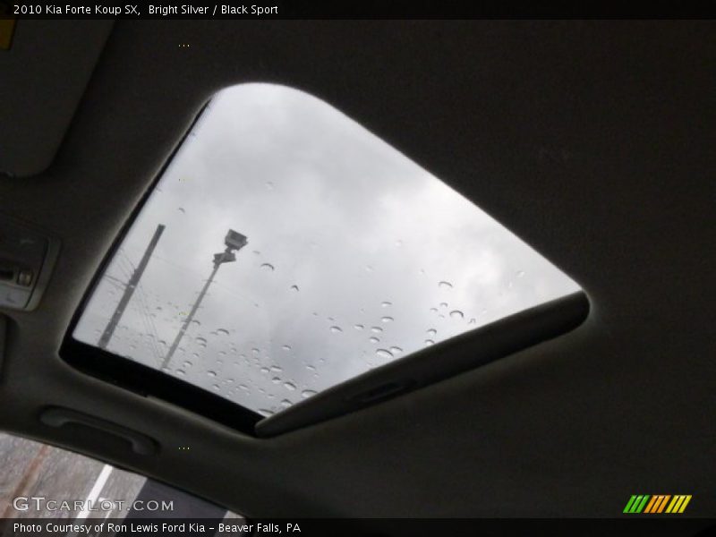 Bright Silver / Black Sport 2010 Kia Forte Koup SX