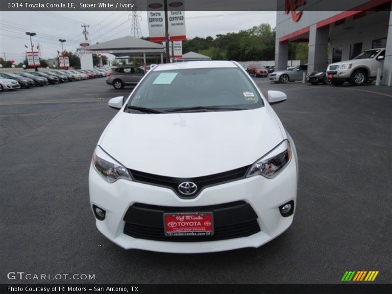 Super White / Ivory 2014 Toyota Corolla LE