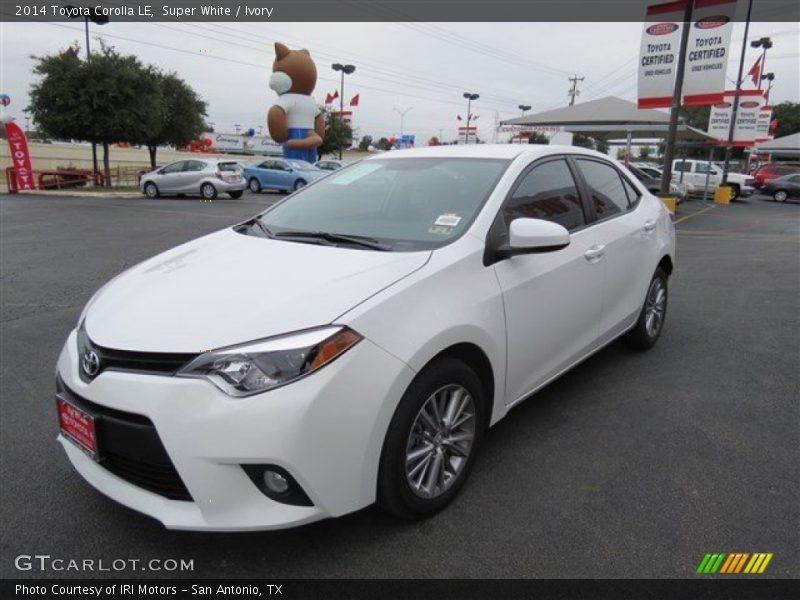 Super White / Ivory 2014 Toyota Corolla LE