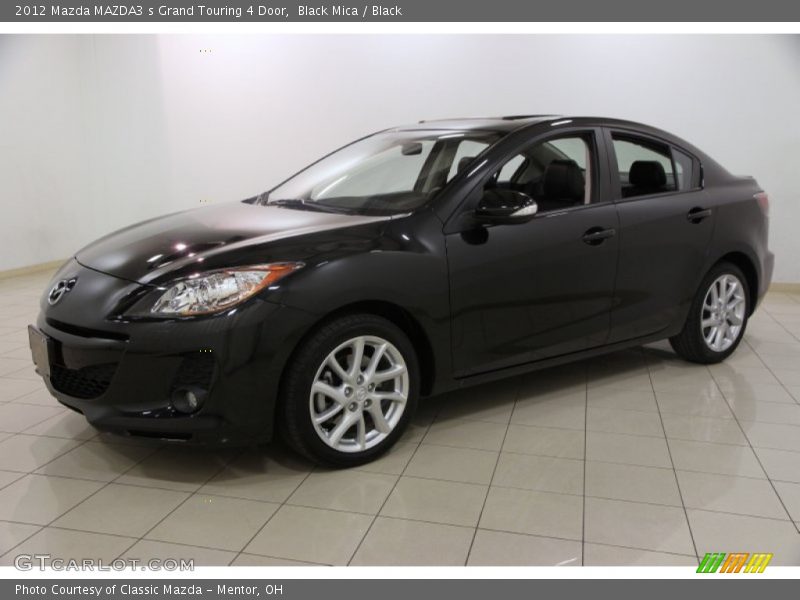 Front 3/4 View of 2012 MAZDA3 s Grand Touring 4 Door