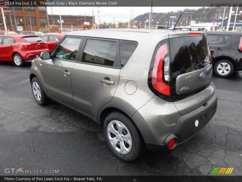 Titanium Gray / Black Diamond Woven Cloth 2014 Kia Soul 1.6