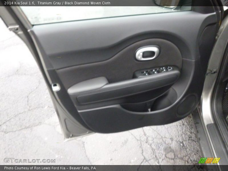 Titanium Gray / Black Diamond Woven Cloth 2014 Kia Soul 1.6